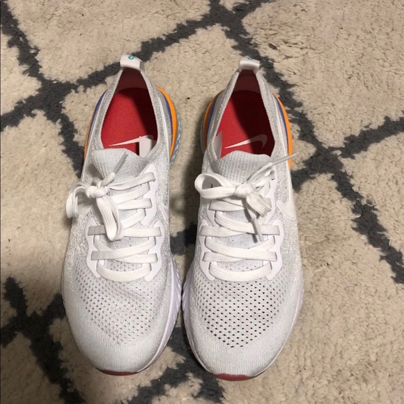 Nike epic react shoes - Picture 2 of 2
